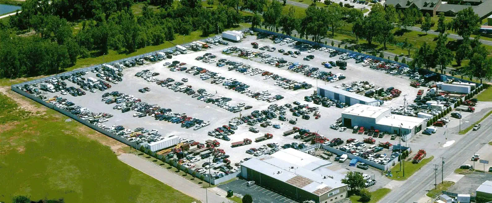 Arrow Wrecker impound lot